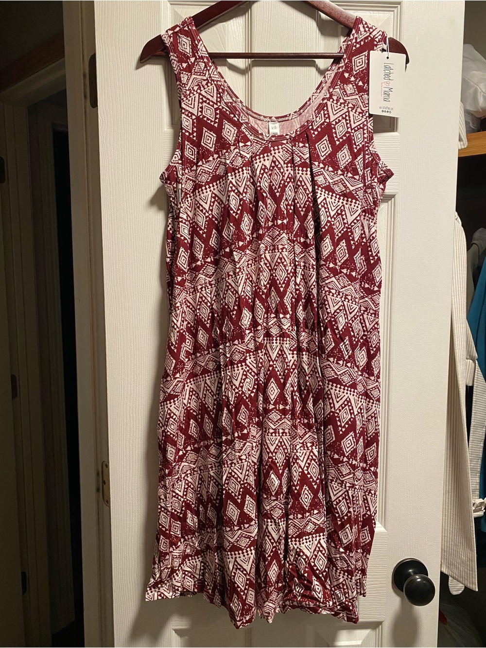 NWT Latched Mama The Momper in Geo Brick